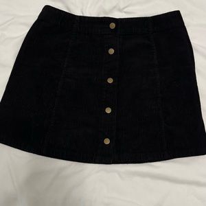 Black ribbed mini skirt
